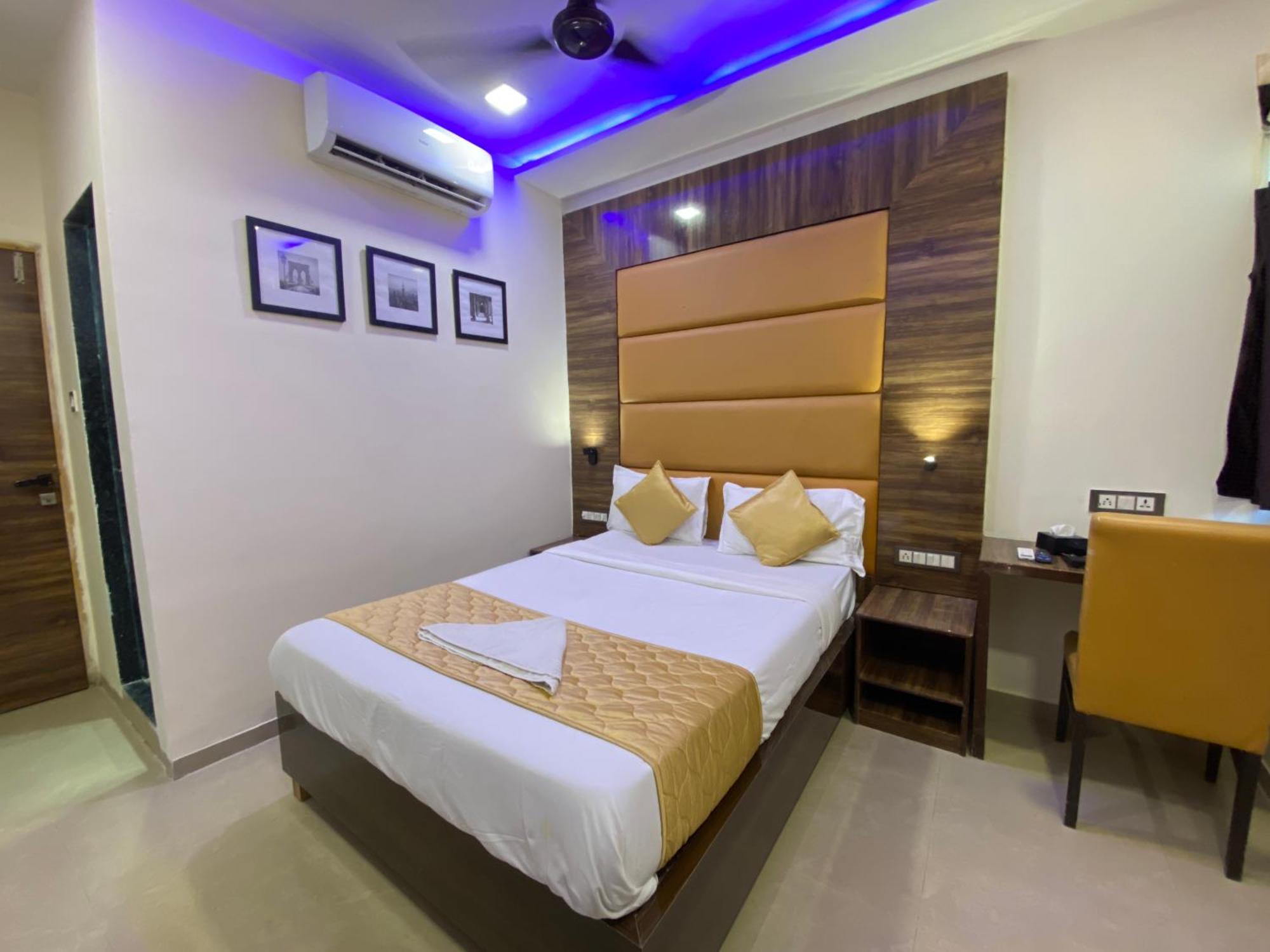Hotel Blue Wellington - Near Mumbai Airport 외부 사진